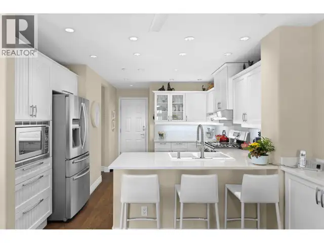 6 BEACH DRIVE West Vancouver, British Columbia in Condos for Sale in Sunshine Coast - Image 14