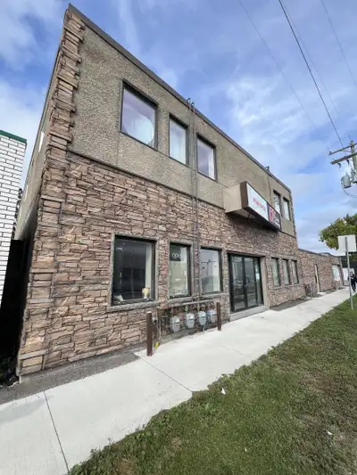 942 Erin Street presents an excellent opportunity to acquire a revenue-generating industrial investm...