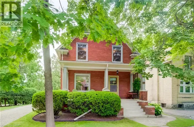 46 ELLEN Street W Kitchener, Ontario in Houses for Sale in Kitchener / Waterloo - Image 3