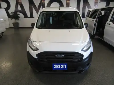 2.0L 4 CYLINDER GAS ENGINE, AUTO TRANS, A/C, AM/FM STEREO WITH BLUETOOTH, BACKUP CAMERA, CLOTH BUCKE...