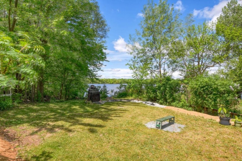 RARE!! Beau Terrain au bord de la Rivière des MilleÎles Laval