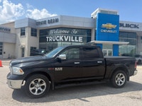 One Owner, Lariat Crew 4x4, Very Well Maintained See Service Records on Carfax Report , Over 200k, S... (image 1)