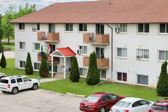 Hanover 2 Bedroom Apartment for Rent: in Long Term Rentals in Owen Sound - Image 13