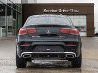 *Sunroof, Navigation, Heated Seats, Wireless Charging, Synthetic Leather Seats!* Amazing features an... (image 5)