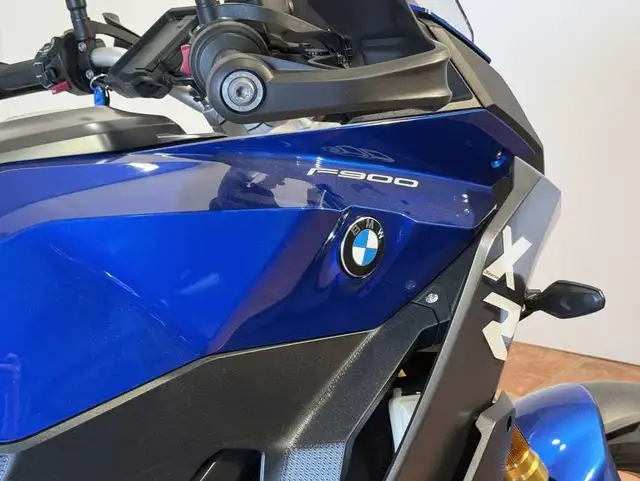 2023 BMW F900XR in Sport Bikes in City of Montréal - Image 4