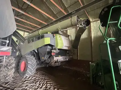 Welcome to Horizon Ag & Turf Location: Horizon Ag & Turf Falher 2022 Class 8800tt with P450 Pickup H...