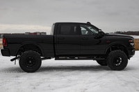 This Ram 2500 has a strong Intercooled Turbo Diesel I-6 6.7 L/408 engine powering this Automatic tra... (image 3)