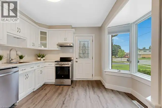 290 MELROSE Avenue Kitchener, Ontario in Houses for Sale in Kitchener / Waterloo - Image 7