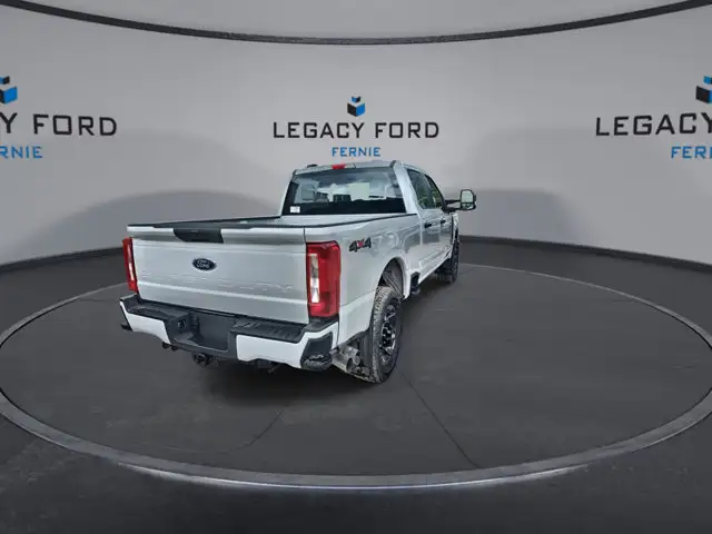 2026 Ford Super Duty F-350 SRW STX in Cars & Trucks in Cranbrook - Image 9
