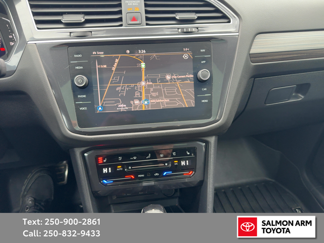 2022 Volkswagen Tiguan Highline R-Line Highline R-Line 4dr AW... in Cars & Trucks in Kamloops - Image 19