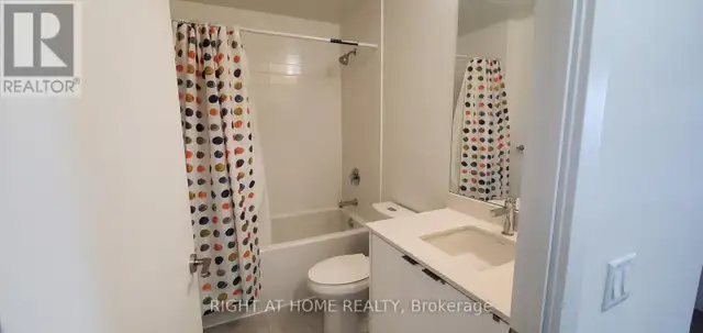 327 - 55 DUKE STREET W Kitchener, Ontario in Long Term Rentals in Kitchener / Waterloo - Image 10