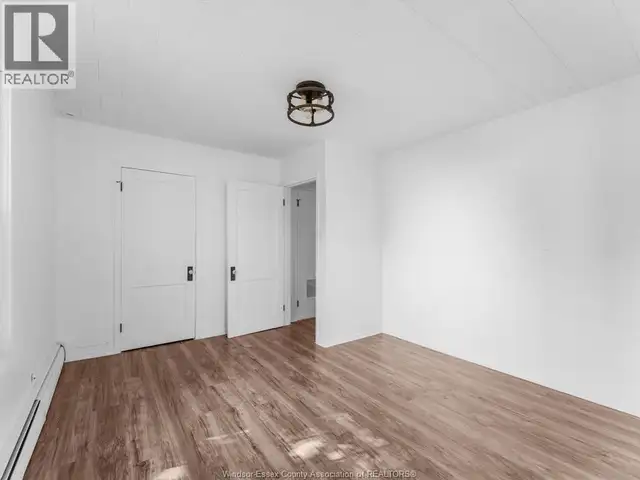 13050 RIVERSIDE DRIVE East Tecumseh, Ontario in Houses for Sale in Windsor Region - Image 29