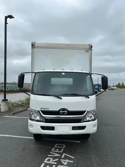 Beautifully kept truck, we've had this since new and have all the service records for it. All power...