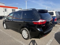 Ce Sienna est équipé de : Bluetooth, Cruise, Portes coulissante automatique, PRISE USB, sièges chauf... (image 7)