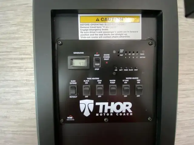 2022 Thor Motor Coach Chateau 28Z in RVs & Motorhomes in Bedford - Image 23