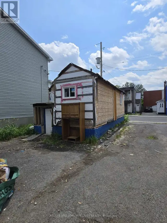 207 CARILLON STREET Ottawa, Ontario62865714027395121