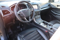 WELL MAINTAINED Experience Elevated Adventure: Ford Edge AWD Embark on a Journey of Superior Perform... (image 7)