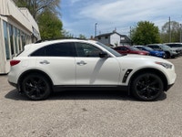 Vehicle Highlights: - Accident free - Dealer serviced - Well optioned Here's a rare and desirable In... (image 7)