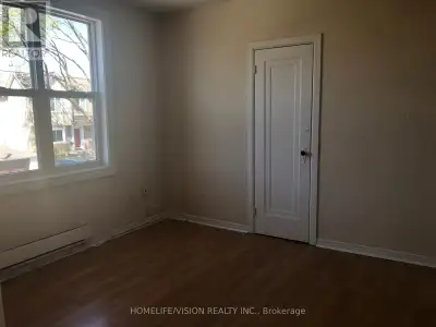 One Bedroom Bright Apartment In Prime Location Close To Public Transportation, Shops And Restaurants...