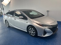 New Price! 2021 Toyota Prius Prime Upgrade Prime Upgrade | Plugin Hybrid | Zacks Certified. Continuo... (image 8)