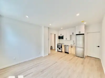 3.5 neufs - électroménagers, Wi-FI et thermopompe - Hochelaga