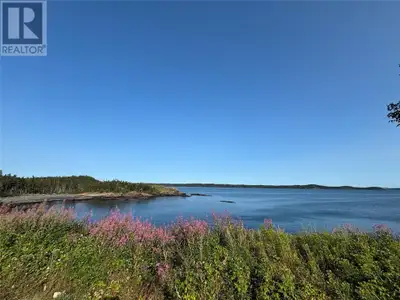 Beautiful oceanfront property located on the Eastport Peninsula with an expansive view of Eastport B...