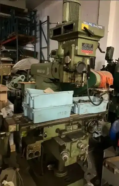 Universal Milling Machines, Forward Rossi-VO., View more
