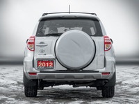 Only 100 Miles! KBB.com 10 Best Used Family Cars Under $15,000, KBB.com 10 Best Late-Model Used Cars... (image 5)