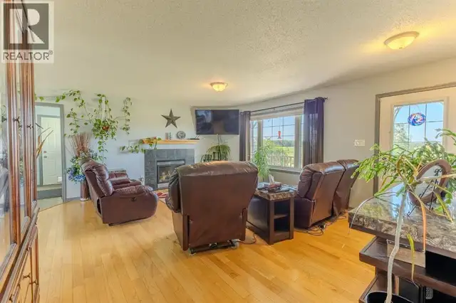 #4 Jewel Road Rural Stettler No. 6, County of, Alberta in Houses for Sale in Red Deer - Image 6