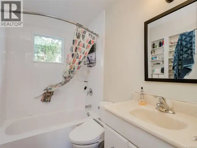 2818 Carlow Rd Langford, British Columbia in Houses for Sale in Victoria - Image 13