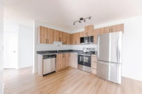 Amenities: Fitness Centre • Resident Lounge • Heat & Water Included Suite & Building: Bachelor, one-... (image 4)