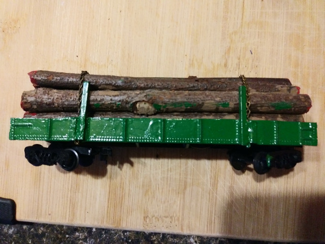 HO SCALE TRAIN LOG CAR in Hobbies & Crafts in Fredericton