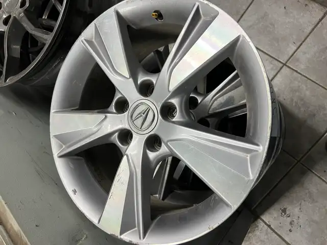 4 mags Acura 17 pouces a vendre in Tires & Rims in Laval / North Shore - Image 2