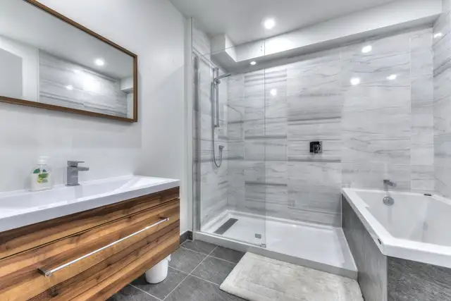 Magnifique 3 1/2  – Mois gratuit + promotion garage - près stati in Long Term Rentals in City of Montréal - Image 4