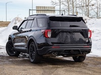 This Ford delivers a powerful blend of performance, comfort, and advanced technology in a bold and s... (image 6)