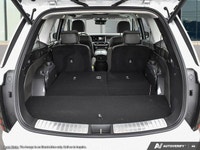 This Hyundai Palisade Hybrid has a trusty Turbo Gas/Electric I-4 2.5 L/152 engine powering this Auto... (image 6)