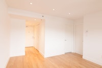 Renovated Akelius one bedroom apartment for rent. Located near Aylmer & Sherbrooke W in the Milton P... (image 4)