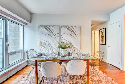 *PROMO! Condo-Style - Downtown - Ensuite Laundry - Gym!