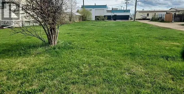 4729 54Ave Avenue High Prairie, Alberta in Land for Sale in Edmonton - Image 2