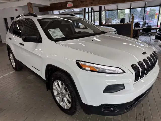 2016 Jeep Cherokee 4WD 4dr Altitude -Ltd Avail- in Cars & Trucks in Longueuil / South Shore - Image 8