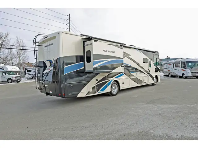 2022 Thor Motor Coach Hurricane 35M Classe A VR / RV 1.5 SDB + F in RVs & Motorhomes in Laval / North Shore - Image 37