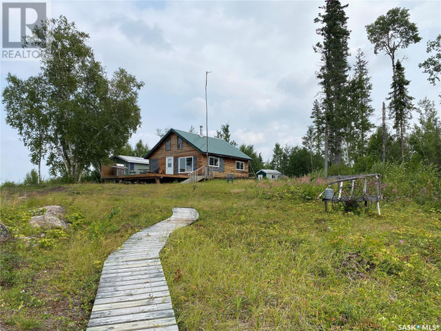 Remote Cabin in Bague Bay Nemeiben Lake, Saskatchewan in Houses for Sale in La Ronge - Image 4