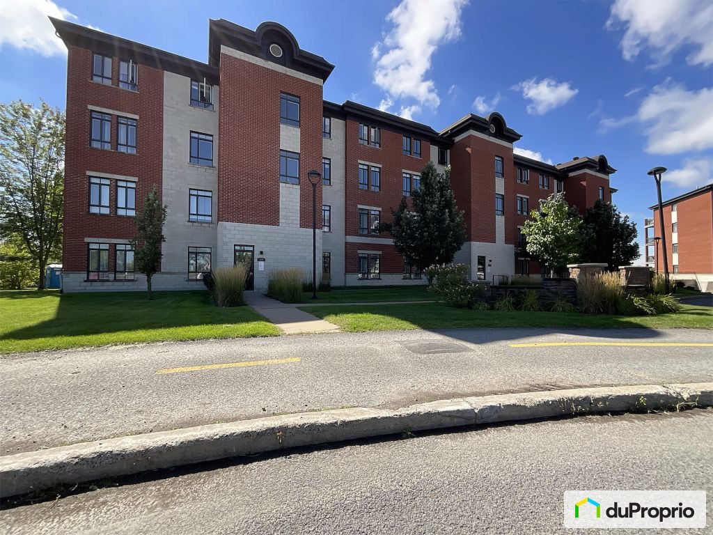 $539,900 - Condominium for sale in La Prairie — photo 2