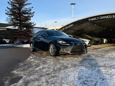The 2019 Lexus IS 300 AWD with the Luxury Package is a standout choice in the Canadian compact luxur...