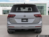* 4MOTION All-Wheel Drive, 8-speed automatic with Tiptronic * Selectable modes via Active Control, i... (image 3)