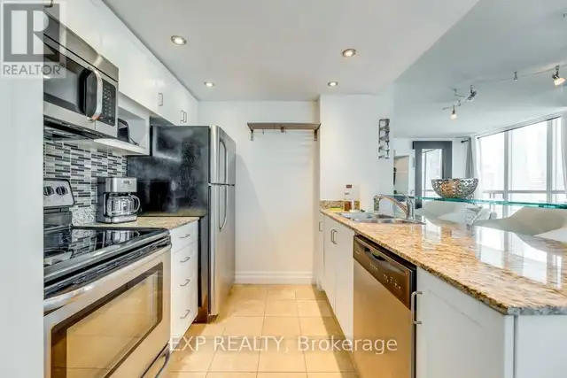 1213 - 208 QUEENS QUAY W Toronto (Waterfront Communities), Ontar in Long Term Rentals in City of Toronto - Image 11
