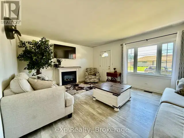 251 11TH AVENUE Hanover, Ontario in Houses for Sale in Owen Sound - Image 7