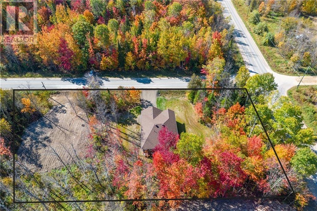 2976 JOHNSTON ROAD Renfrew, Ontario in Houses for Sale in Renfrew - Image 3