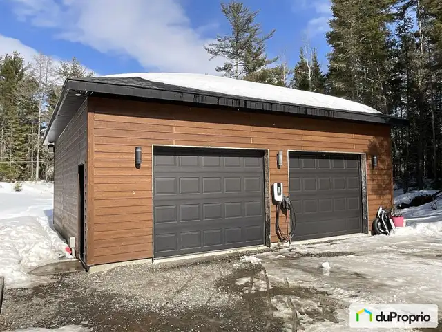 $775,000 - 2 Storey for sale in Jonquière (Lac-Kénogami) in Houses for Sale in Saguenay - Image 4