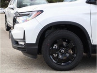 2025 HONDA RIDGELINE BLACK EDITION - NAVIGATION - BACKUP CAMERA - DUAL-CLIMATE CONTROL - PUSH BUTTON... (image 5)